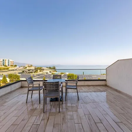 Ocean Horizon Sea View & Parking By Pikhost 公寓 Vlorë