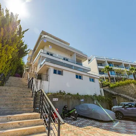 Ocean Horizon Sea View & Parking By Pikhost