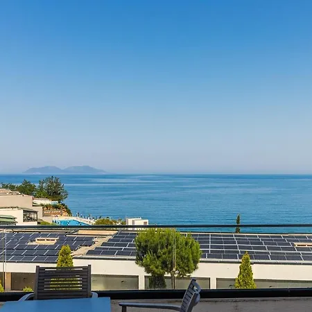 Ocean Horizon Sea View & Parking By Pikhost